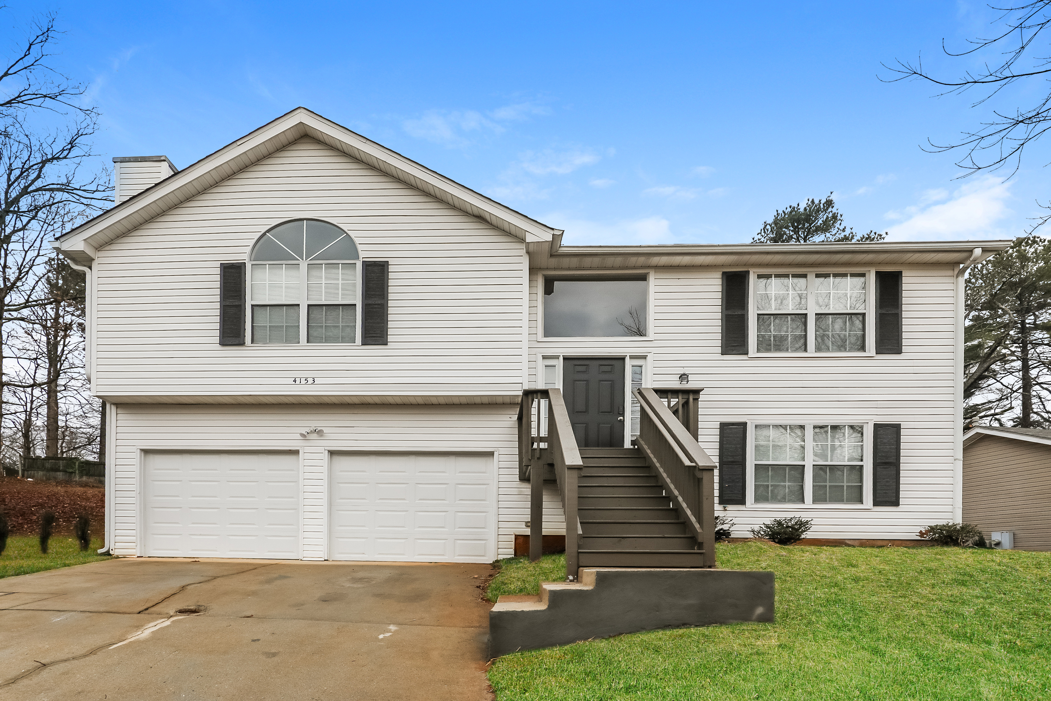4153 WARD LAKE TRL ELLENWOOD, GA 30294